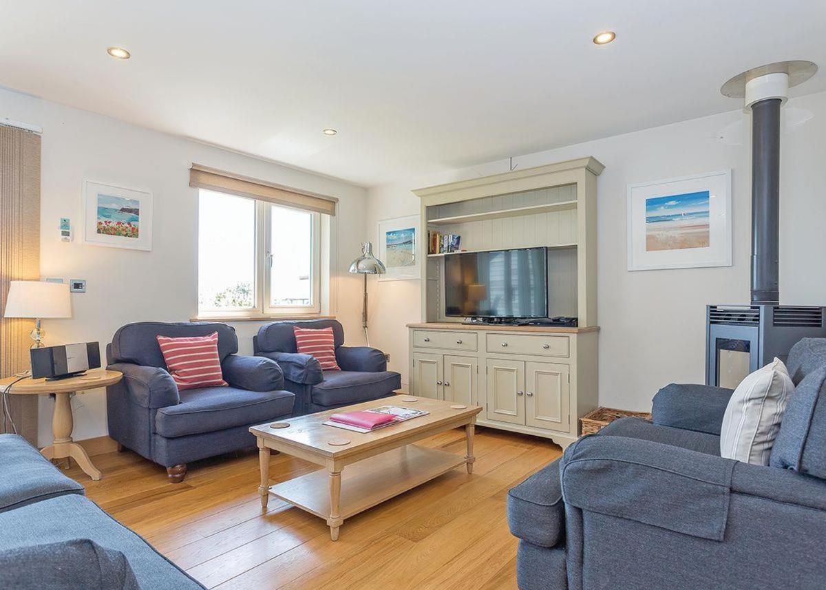 Swandown Lodges Chard Bagian luar foto