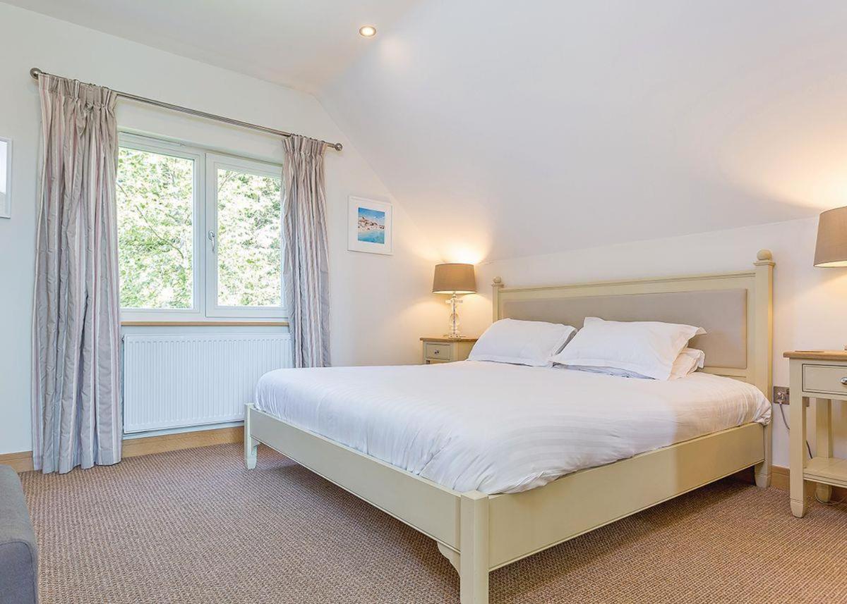 Swandown Lodges Chard Bagian luar foto