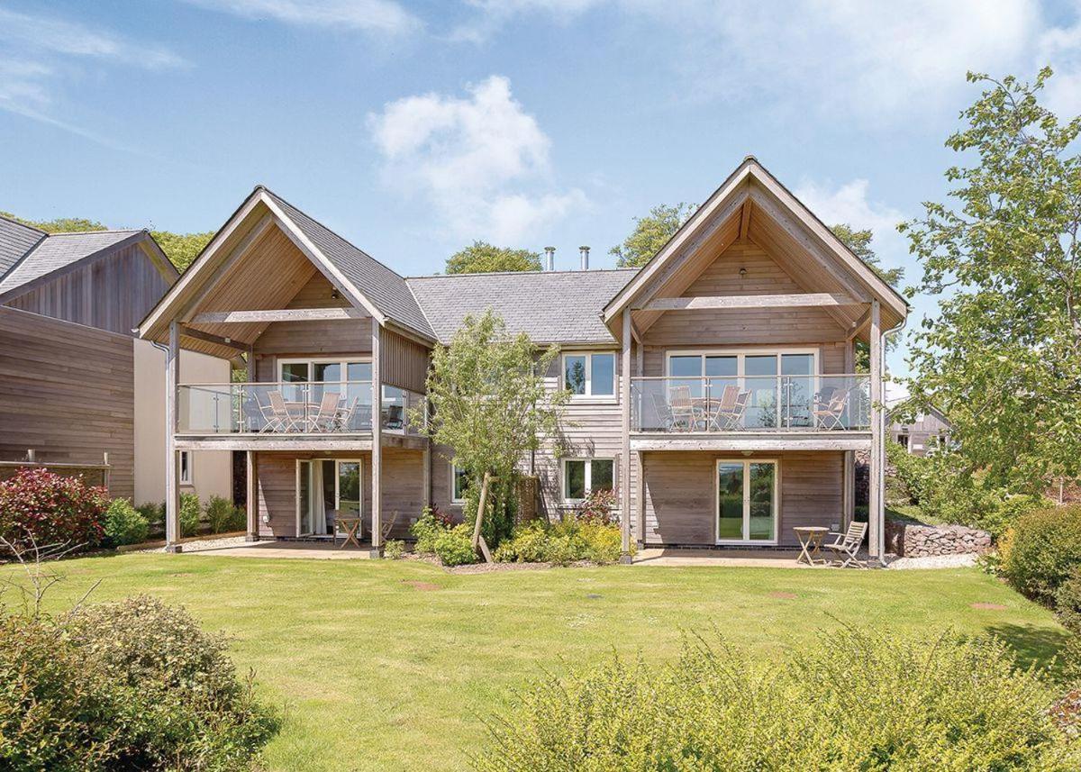 Swandown Lodges Chard Bagian luar foto