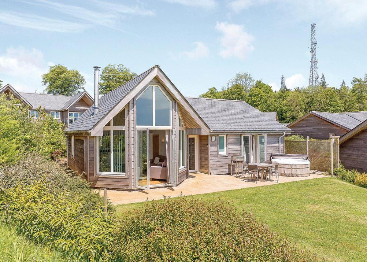 Swandown Lodges Chard Bagian luar foto