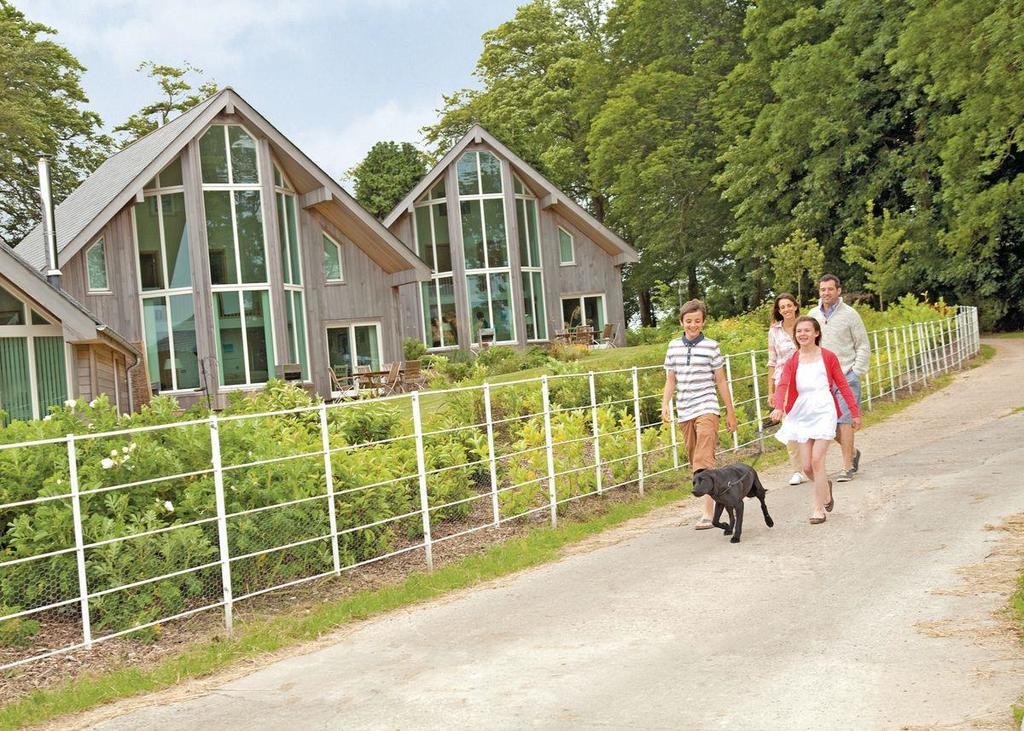 Swandown Lodges Chard Bagian luar foto