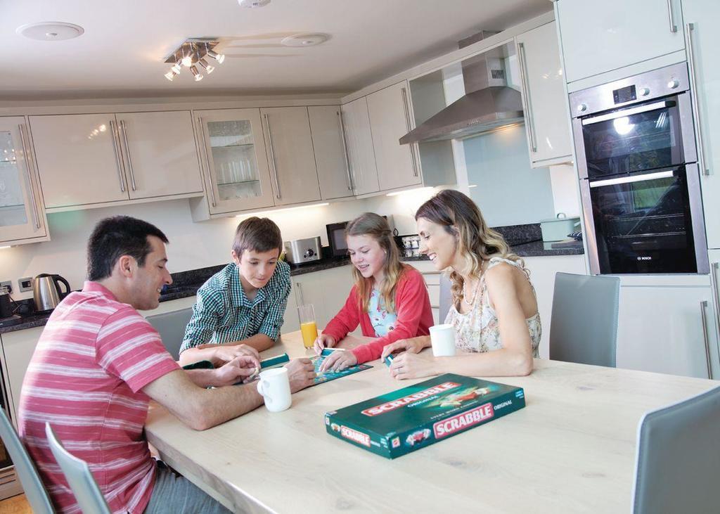 Swandown Lodges Chard Bagian luar foto